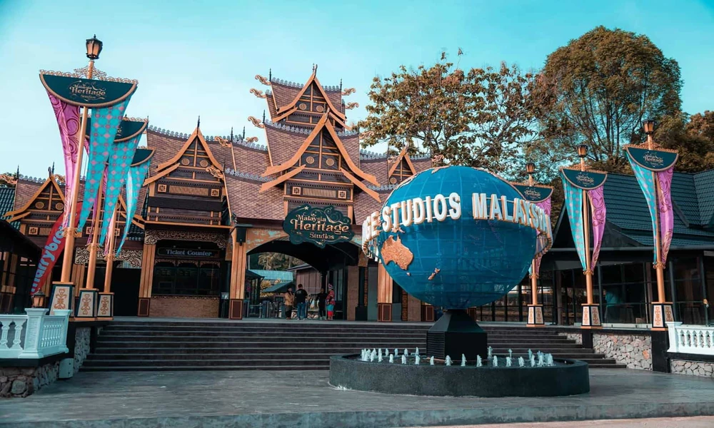 Understanding Local Entertainment Listings in Melaka